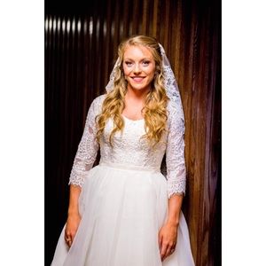 David’s Bridal Wedding Gown